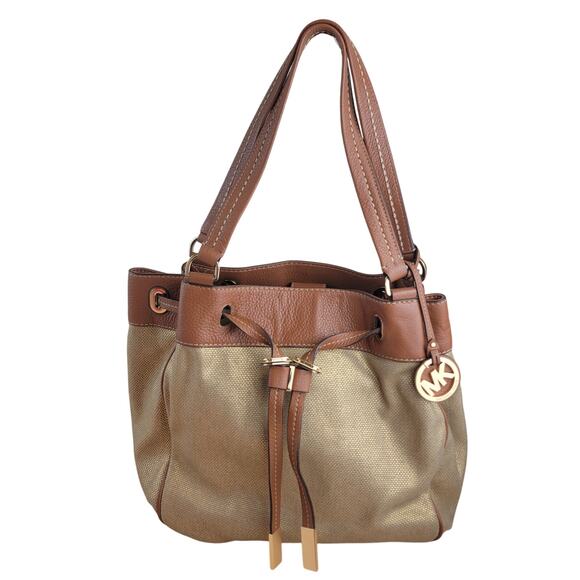 Michael Kors Handbags - Michael Kors Bucket Bag
